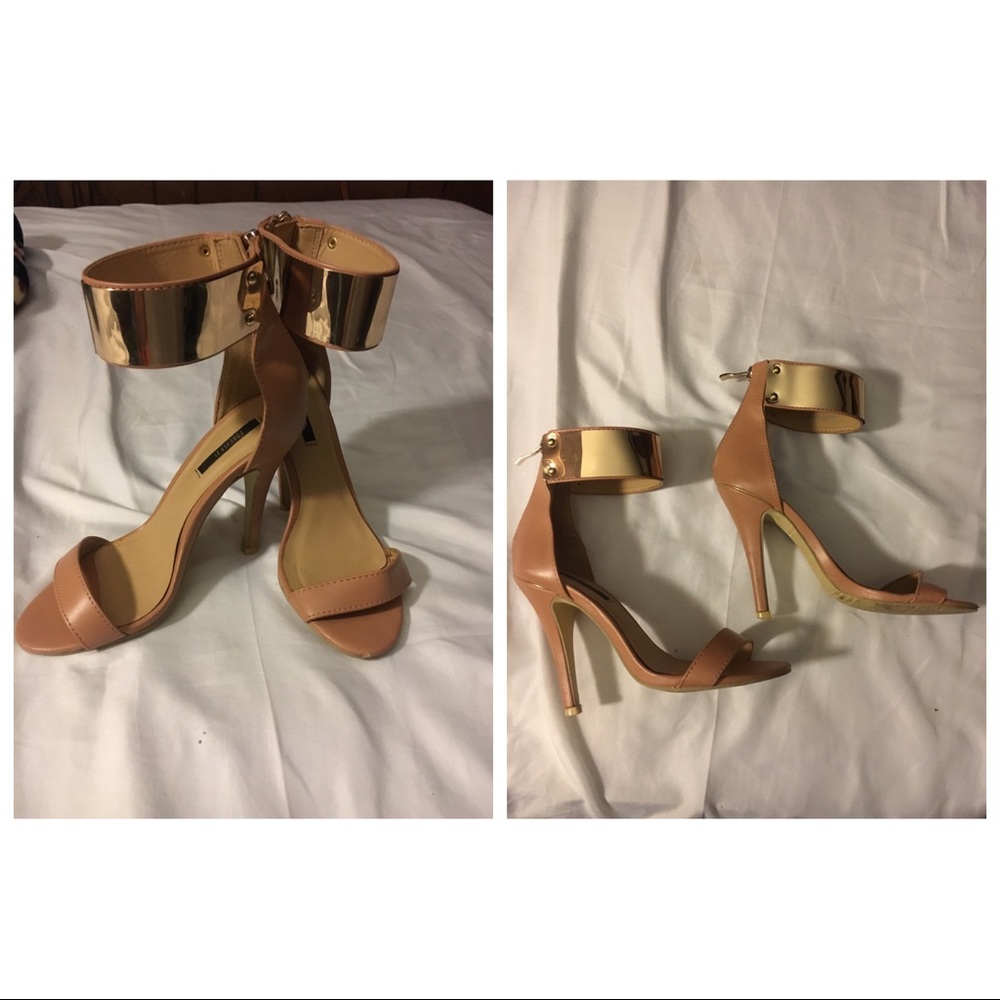 TAN/LIGHT BROWN OPEN TOE HEELS