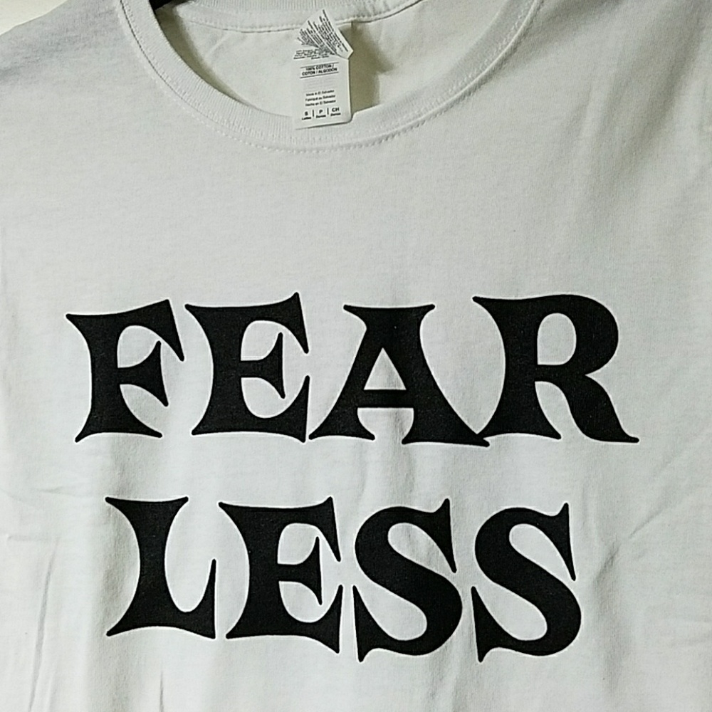 🎉🤺FEARLESS or FEAR LESS T-SHIRTS - Picture 2 of 5
