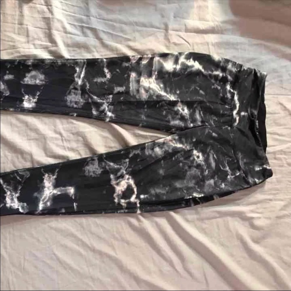 Black and white acid wash leggings