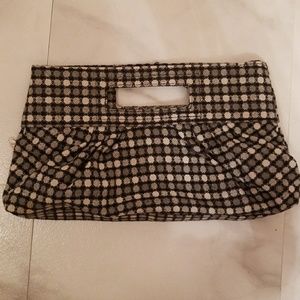 Pokadot black and grey clutch