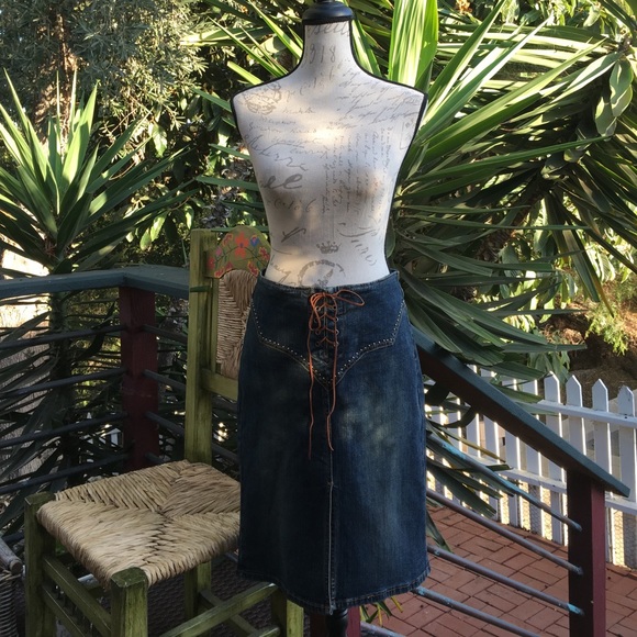 Distressed Denim Skirt - Picture 4 of 7