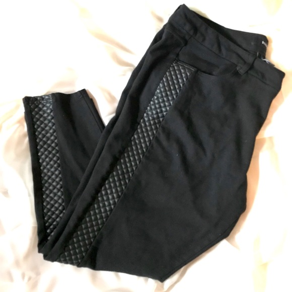 torrid Pants - ✨Torrid Jeggings✨