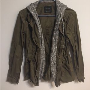 Green jacket with hood by Love Tree