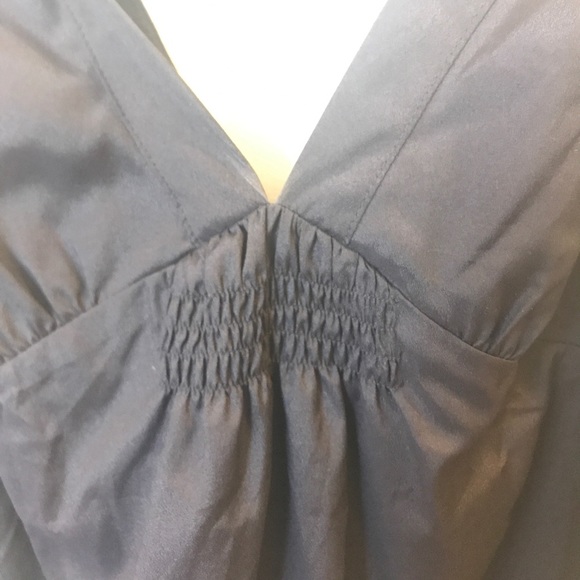 Deep V silk tank - Picture 2 of 5