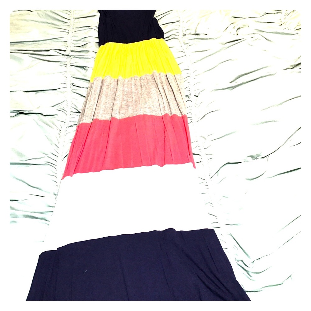 EUC Boutique Maxi Dress