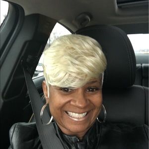 Meet your Posher, Diane