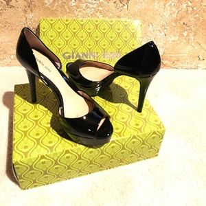 New, never worn black patent heels