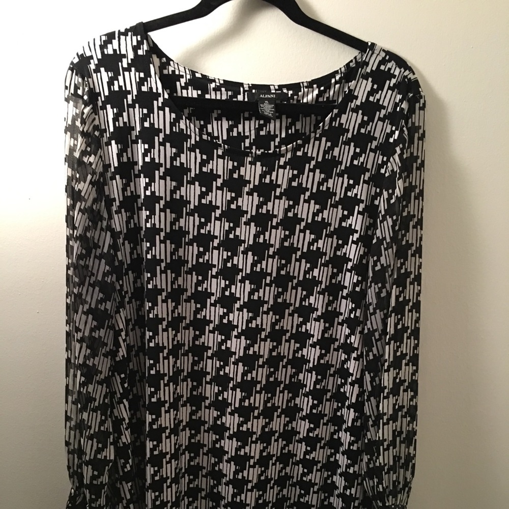 Alfani black and white dress