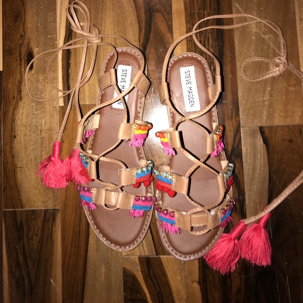Women’s STEVE MADDEN Lace up Sandals
