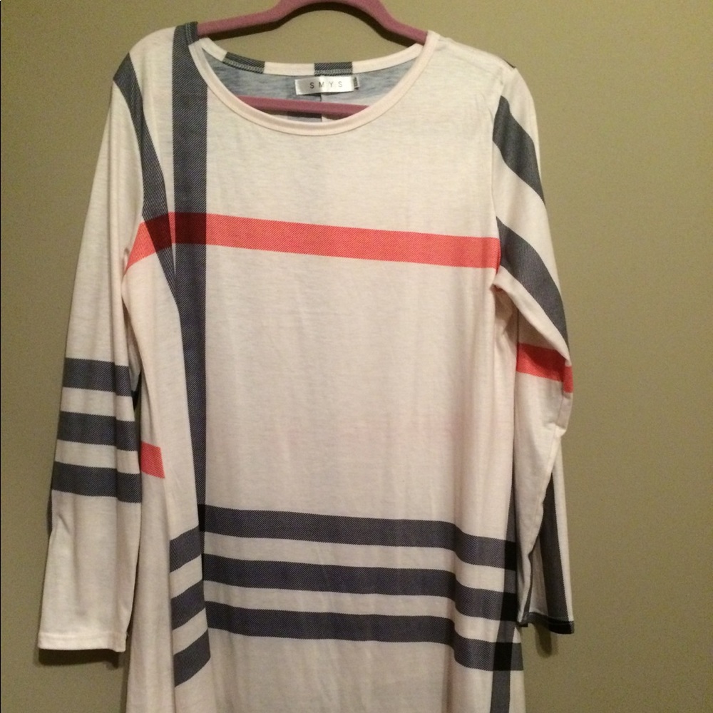 Plaid swing dress. Long sleeve.