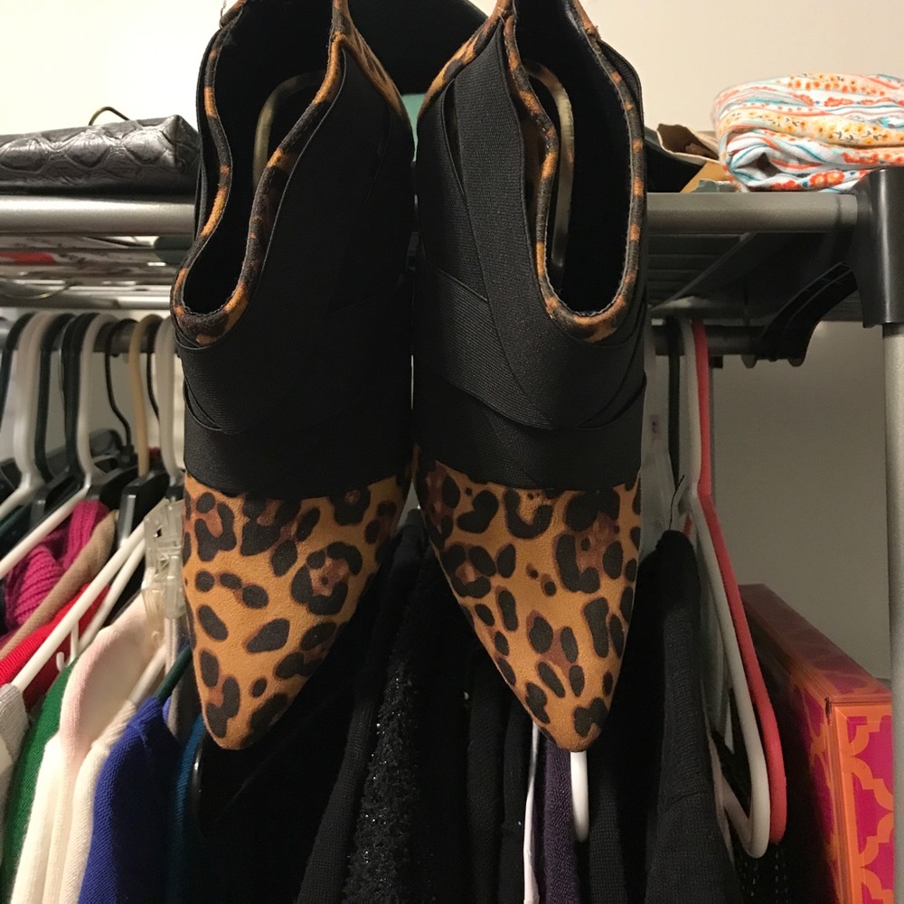 Leopard shoes