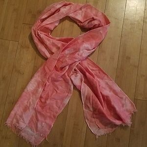 Coral scarf