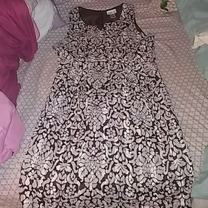 Brown and white patterned dress