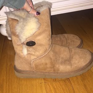 Tan UGG boots size 8