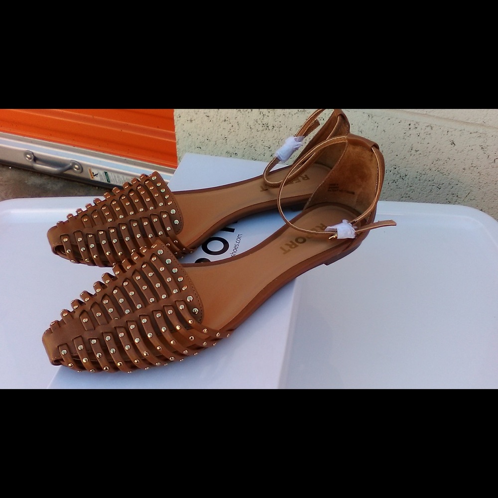 Womens sandals