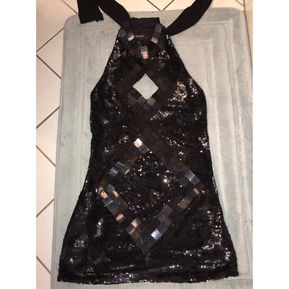 Black sequence mini