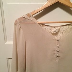 🌷 Sheer/Lace Pins And Needles Top 🌹