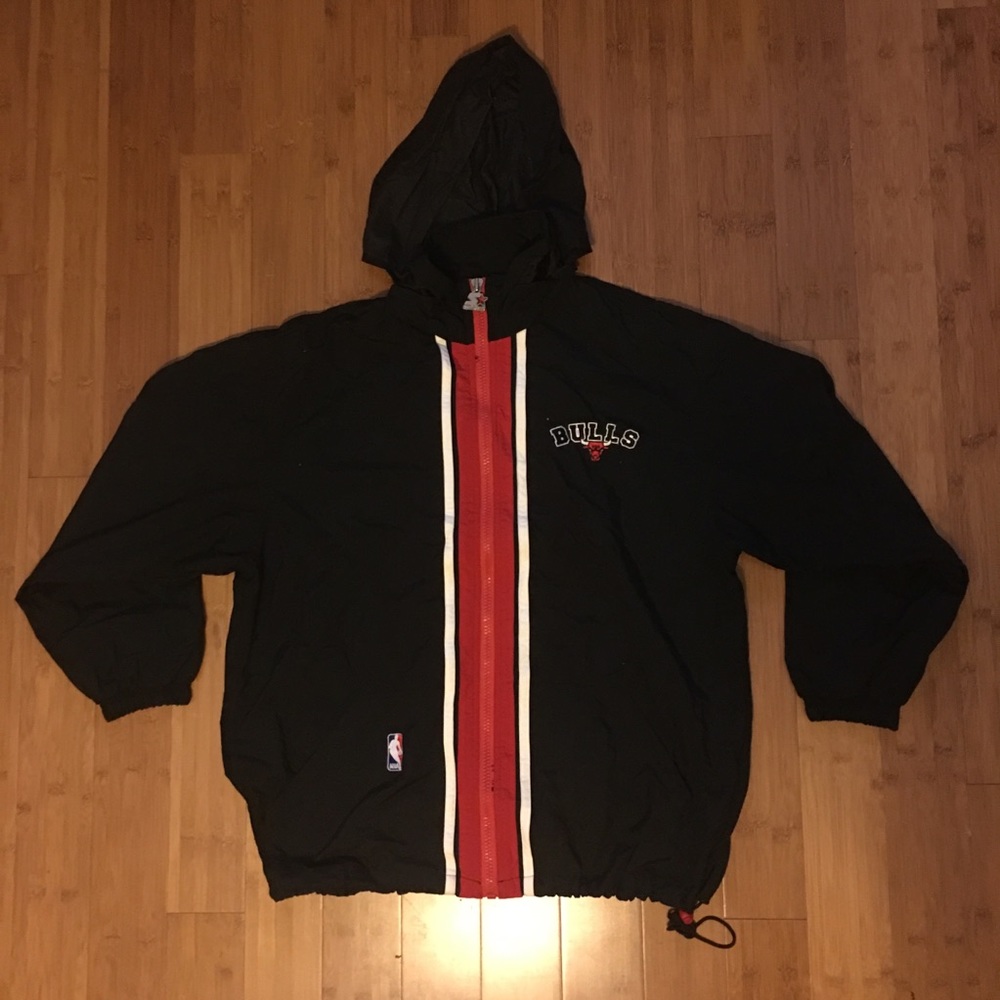 SOLD❗️❗️❗️Vintage NBA Chicago Bulls Starter Jacket