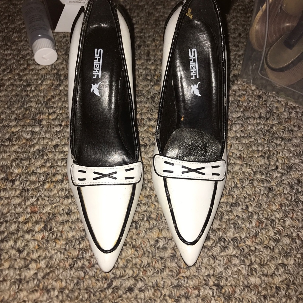 Gorgeous high heels, mint condition.