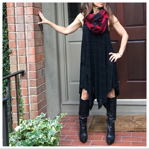 Dresses & Skirts - ✨LAST ONE ✨Black asymmetrical tank dress