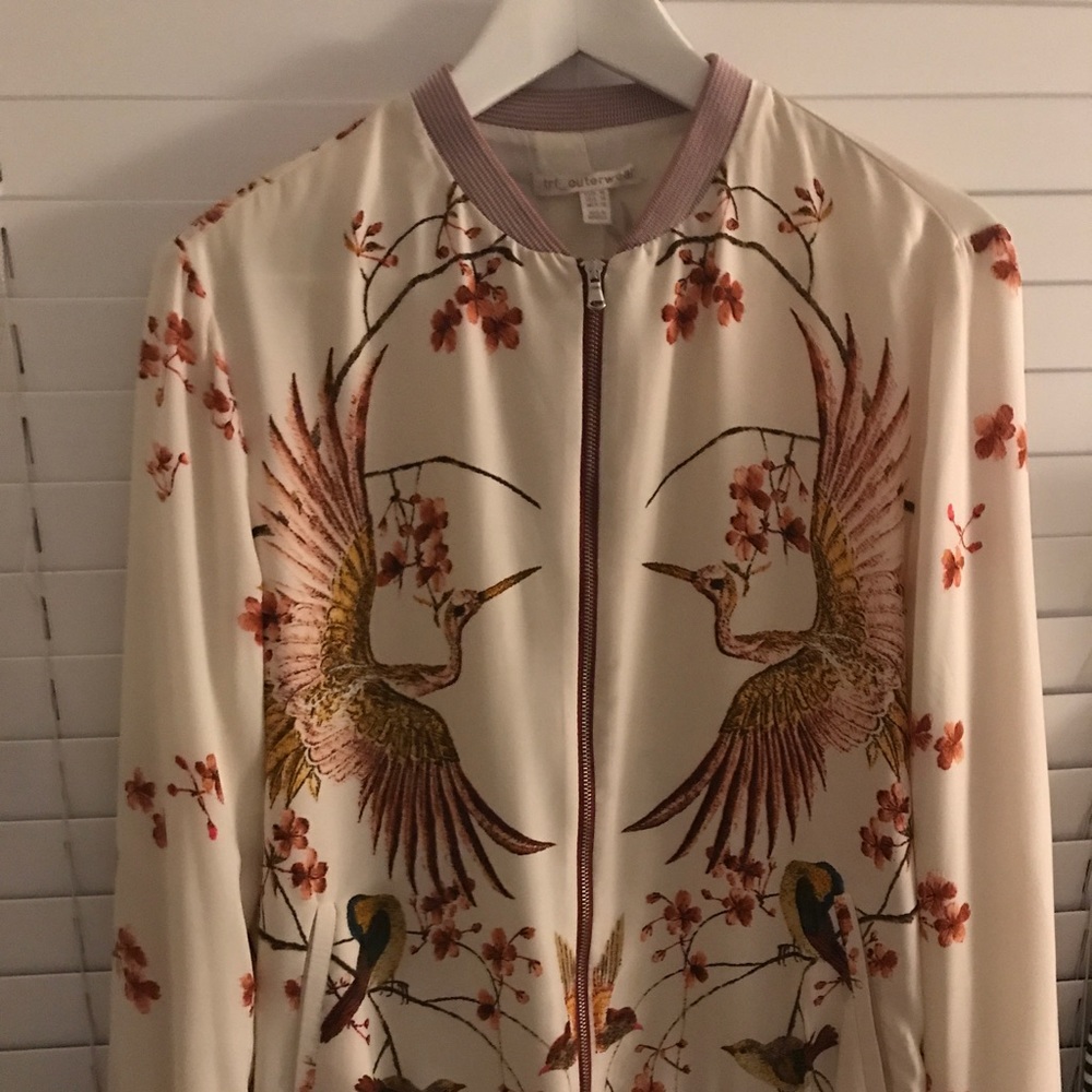 Boutique Jacket - Picture 2 of 3