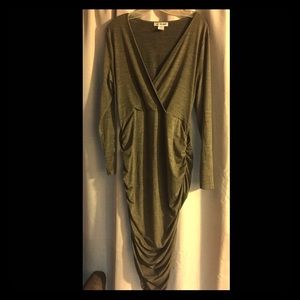 MAKE AN OFFER‼️ K Glam Ruched PlusDress Runs Small