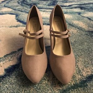 Wide Fit Tan Heels Size 11