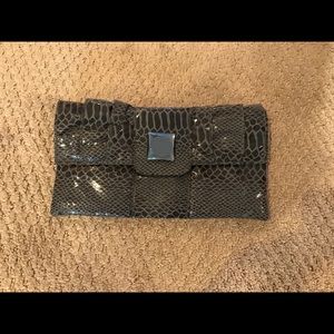 Grey clutch