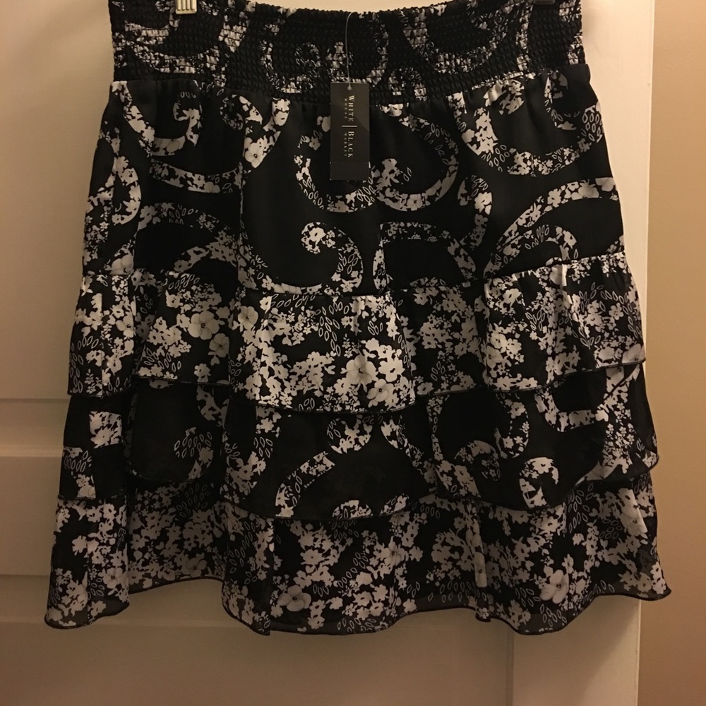 Black and white pattern skirt