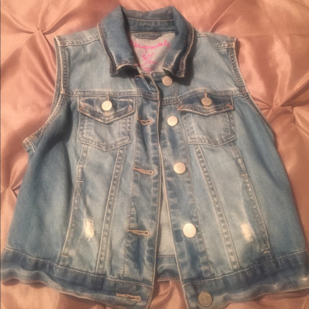 Aeropostale Sleeveless Jean Jacket LIKE NEW