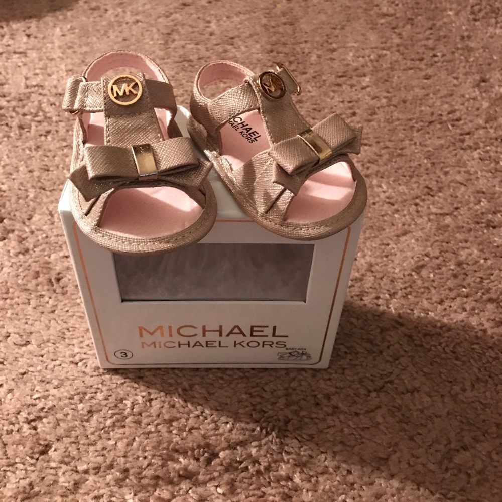 New never worn Mk sandals
