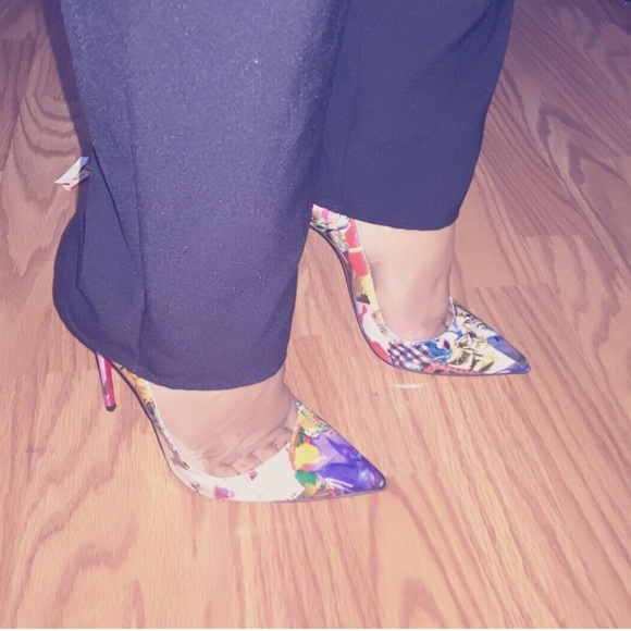 Christian Louboutin size 8 So Kate heels - Picture 2 of 5