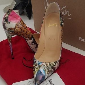 Christian Louboutin size 8 So Kate heels