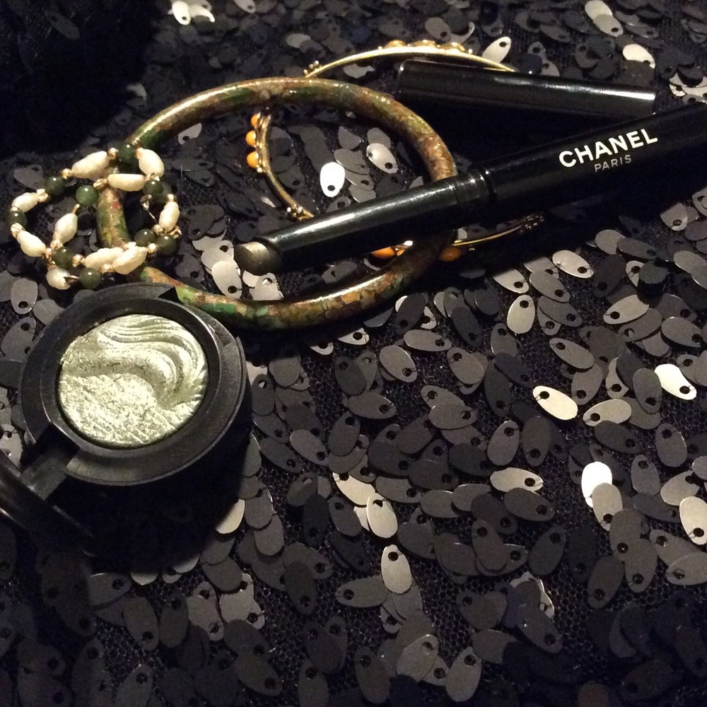 Chanel/MAC Eyeshadow Duo