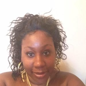 Meet your Posher, Latoya