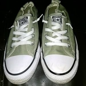 Converse shoes 8.5