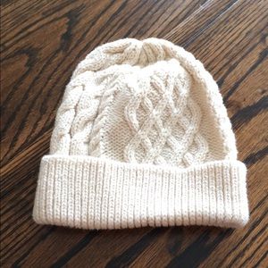 GAP Cable Knit 6-12 month Hat