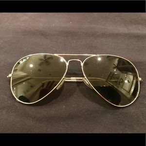 Large Ray-Ban Aviator Polarized Sunglasses