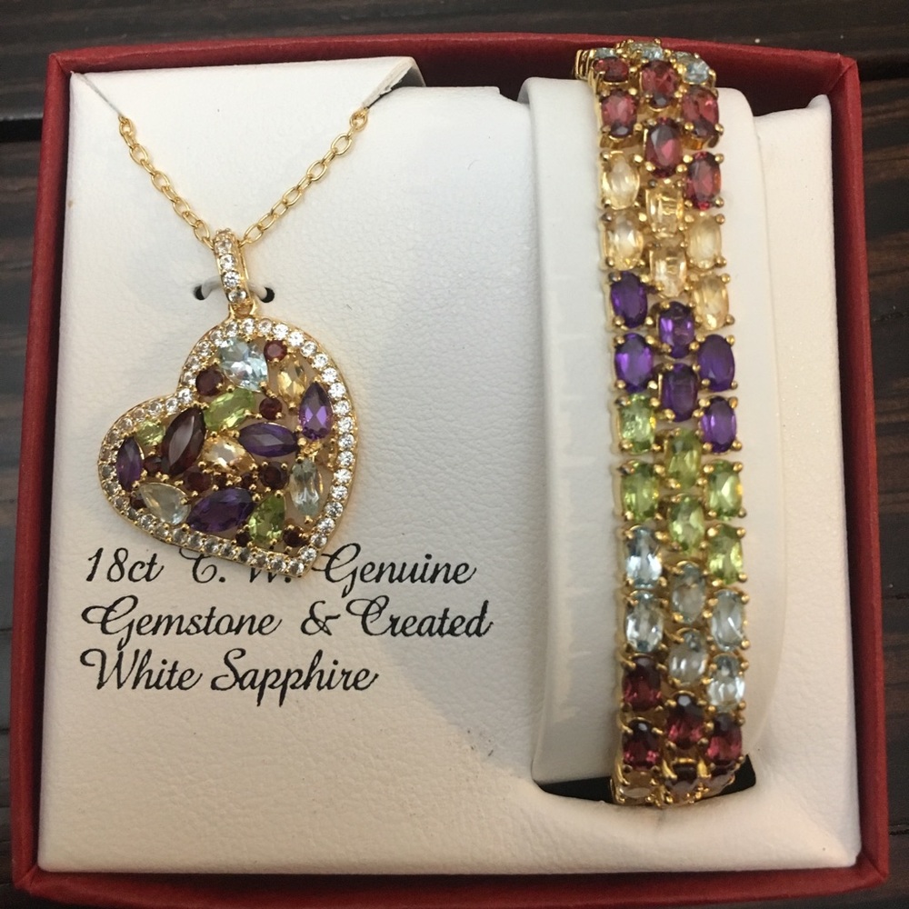 Heart necklace and bracelet set.