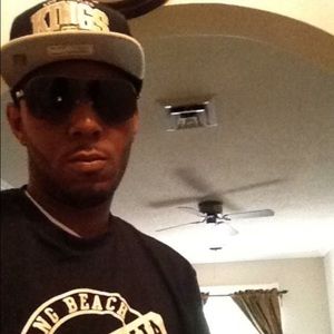 Meet your Posher, Clarence