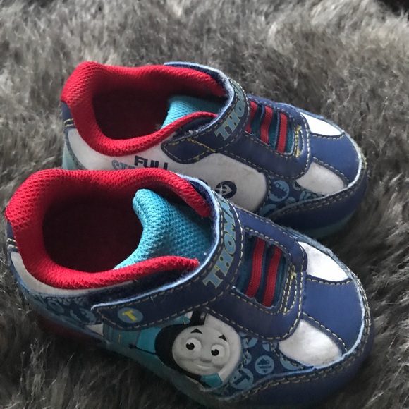 thomas the train tennis shoes