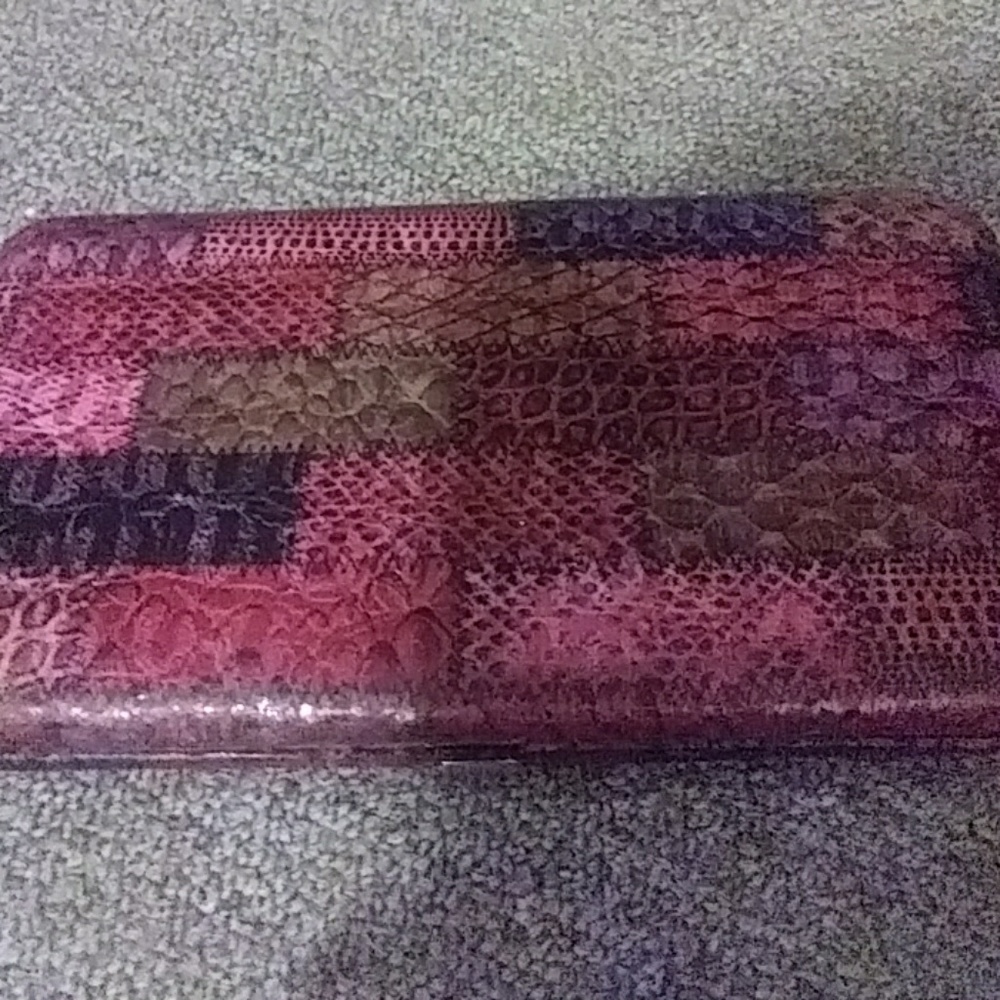 Purse - Picture 1 of 1