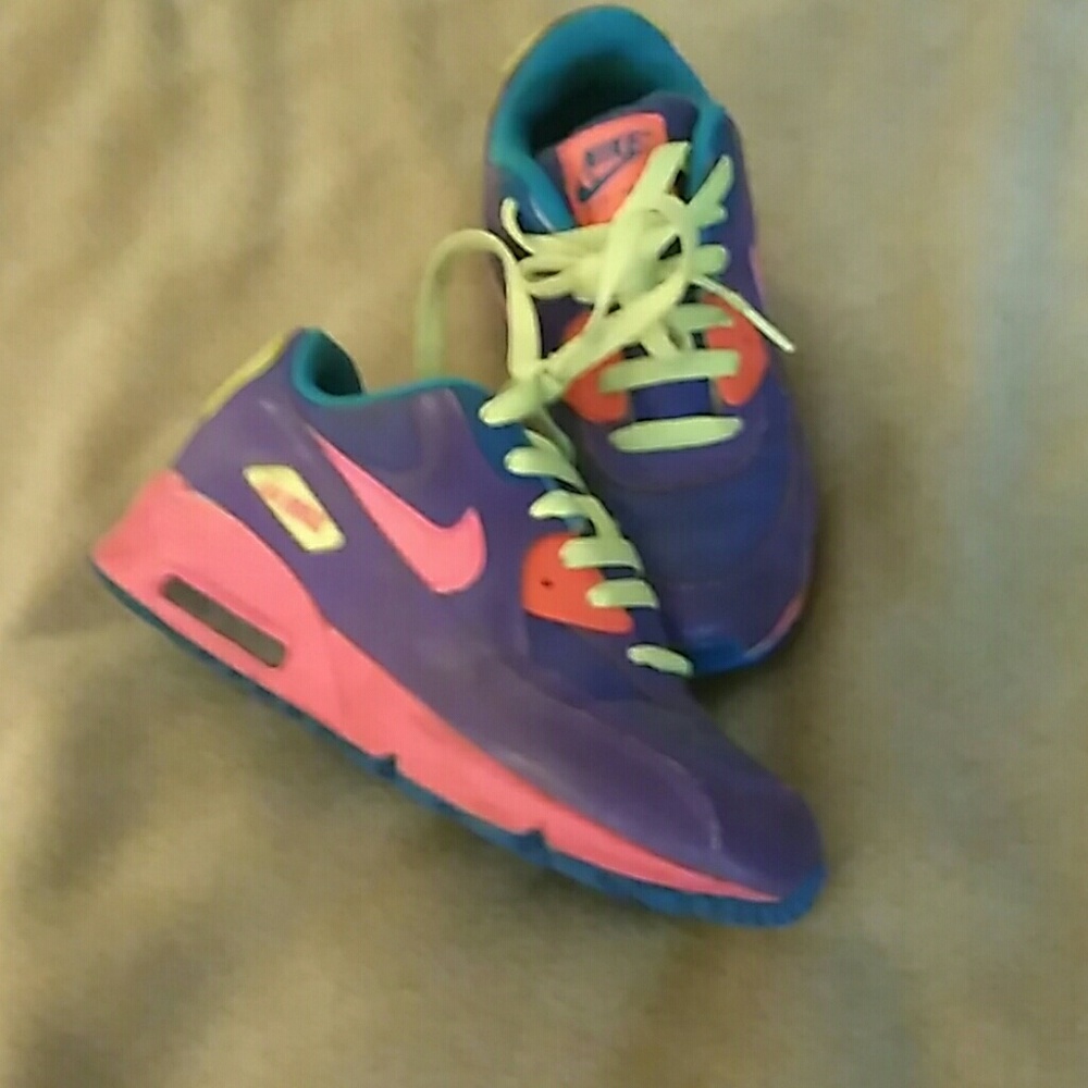 Little girls nike air max