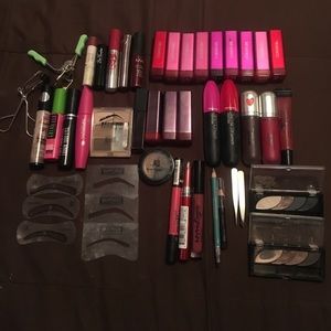 Huge makeup 💄 bundle 😍💄💄💄💋💁🏻