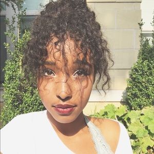 Meet your Posher, Maryam