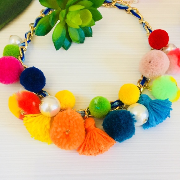 Jewelry - 🎁🎄30% Off 3 Items or More Holiday Sale