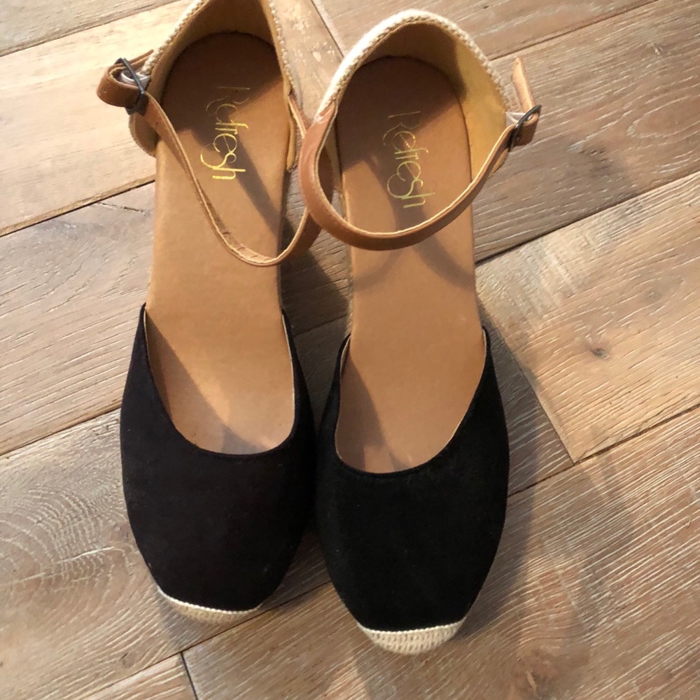 NWOT Espadrilles beautiful shoes!