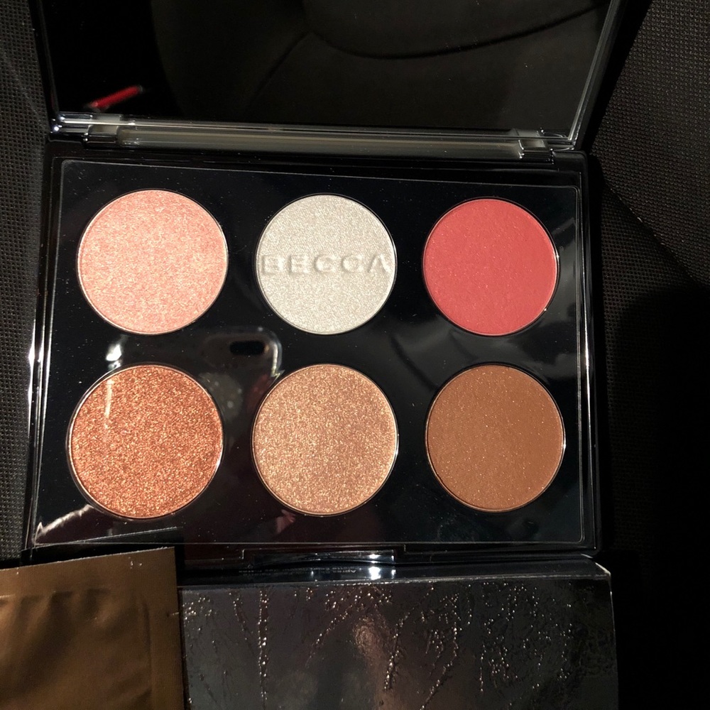 Becca Apres Ski Glow Blush bronze highlight palete