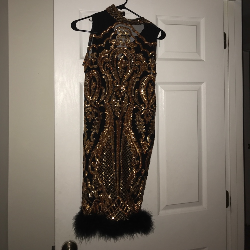 Black and gold sequins there is custom-made