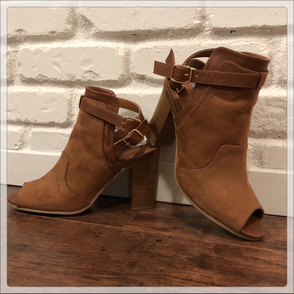 Peep Toe Buckle Bootie